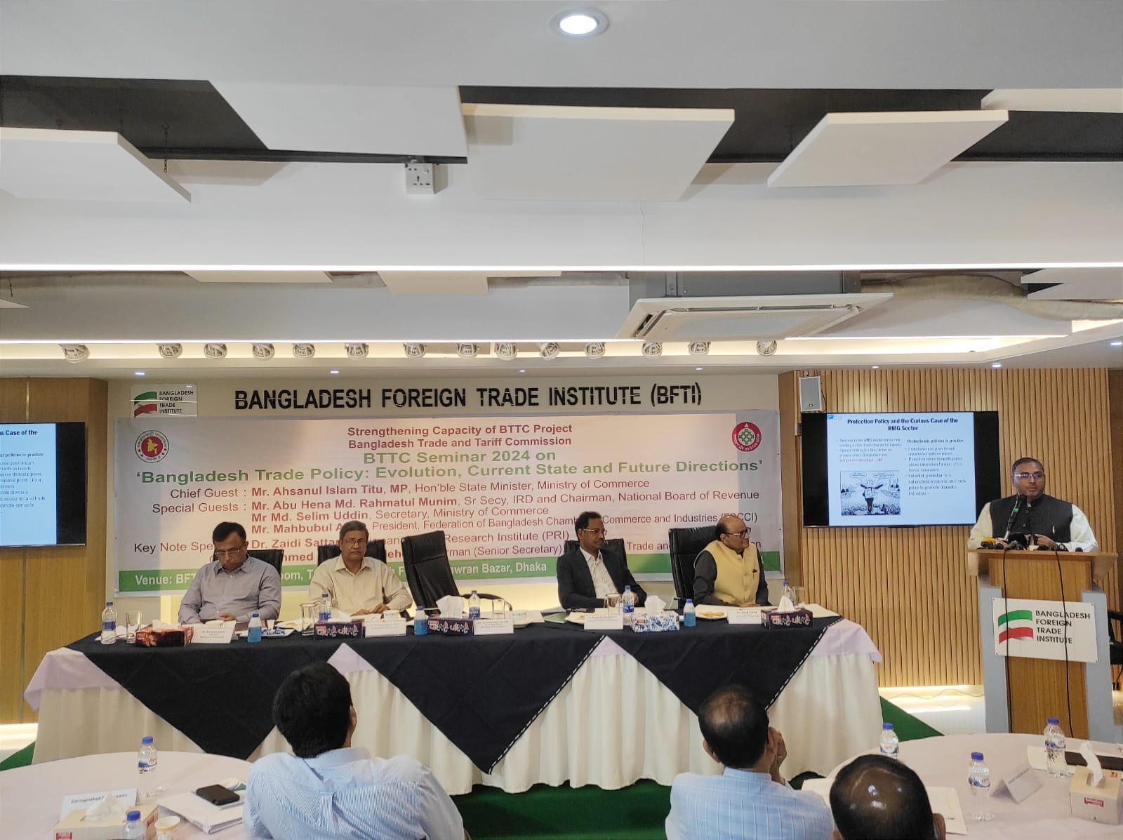 বিদেশি বিনিয়োগ প্রসারে কাজ করেও আশানুরূপ সাড়া পাচ্ছিনা: বাণিজ্য প্রতিমন্ত্রী